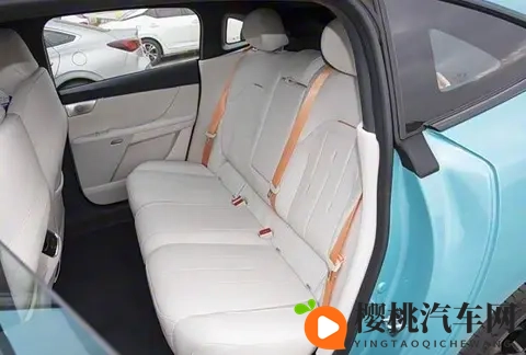 东风奕派eπ007+正式上市 标配激光雷达与8295P芯片-1