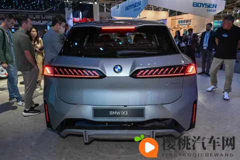 审美回归？宝马首款“大鼻子”上线，最大限度还原概念车！-1