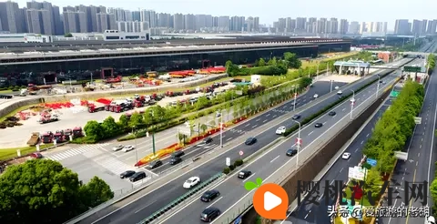 男女啪啪免费软件:新能源汽车热爆,自动驾驶新突破!-2