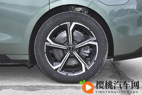 2025款星纪元ES:均衡实力派,家用新能源轿车可以这样选-3