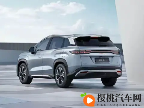 比亚迪兆瓦闪充要下放20万级车也能5分钟充400km，同行快充白搞了-1