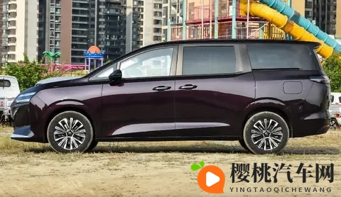 五菱星光730为何这么火？预售订单破万，768万起售，真香-2