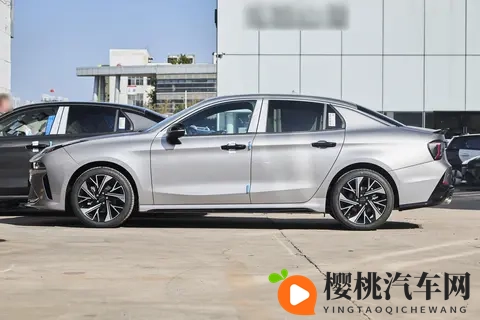 限时权益价1038万元起，外观小改动力增强，领克03产品力如何？-3