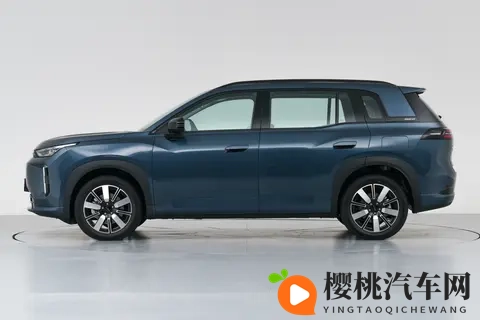 试驾广汽埃安i60增程版:解决增程车三大痛点,价格亲民-3