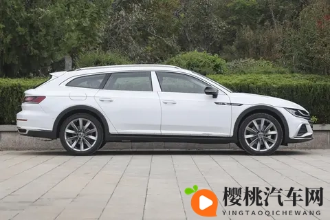 2025 款大众 CC 全系配置实测!三厢 _ 猎装怎么选?看完不花冤枉钱-3