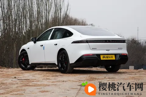 限时1399万起 东风奕派eπ007+上市 标配激光雷达和8295P芯片-3