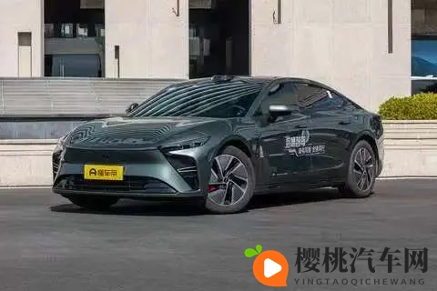 2025款星纪元ES体验：20来万的新能源车，日常用着挺实在-3