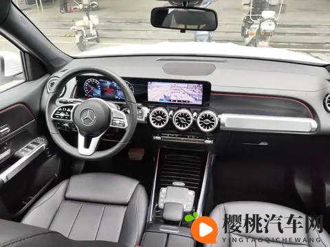 18万多拿下准新奔驰GLB,家用代步好选择?-3