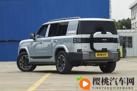 方程豹钛7深度体验:外酷内舒,大五座SUV的新选择!-1