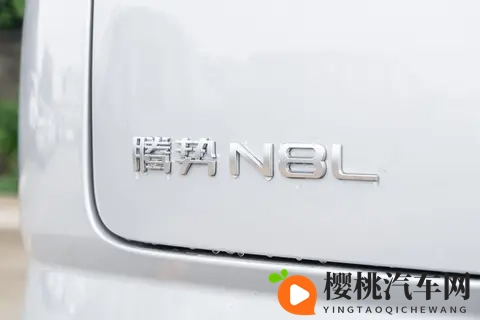 预算30万买六座SUV别纠结!39秒破百,1300公里续航,看它就够-1