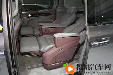 高端MPV掀桌子:极氪009凭什么让BBA失宠,销量暴增?-1