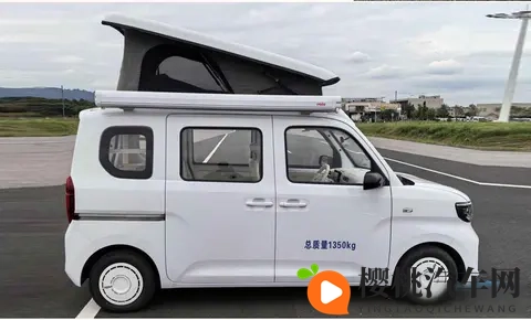 城市人买菜车改床车，五菱这招太狠，生活缝隙里藏着新活法-3