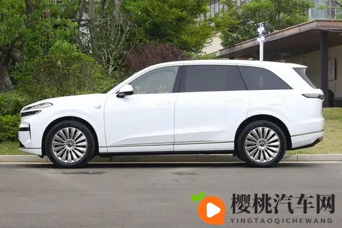 纯电大三排SUV新选择 57米转弯半径+行云底盘,乐道L90以真香吗?-2