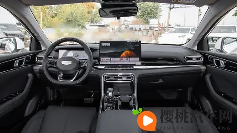 中国品牌家轿双雄对决,长安逸动凭什么稳坐“一哥”之位?-3