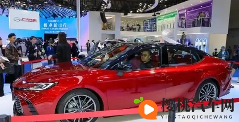 丰田王炸降价20万!从328万跌至126万,4L油耗开20年不坏!-2