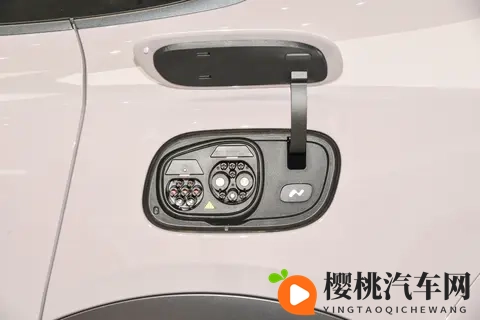 1069万起 同级第一大电池长续航插混 东风日产N6-1