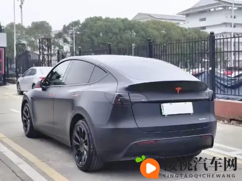体验特斯拉Model Y 5天后,我还是选了燃油车:适合家人的才是最好-3