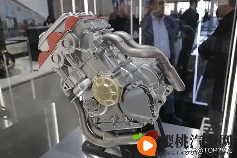 米兰车展丨240匹、V型5缸，MV Agusta VR5发动机亮相-1