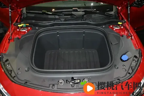 奔驰CLA级纯电版来了,配Momenta辅驾,800V+866km续航才是卖点?-3