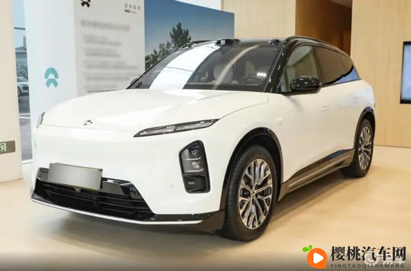 初高中打屁股 网站╳:汽车打蜡养护:揭秘光泽背后的秘密-2