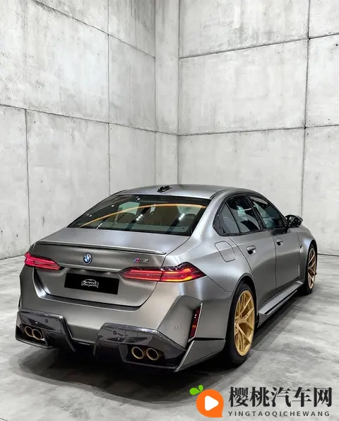 新一代宝马M5值得买吗？先搞懂4个问题，再决定是不是你的菜-3