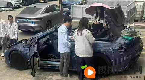 中国人的敞篷车终于来了 从腾势Z看国产车敢不敢跟世界比一比-3