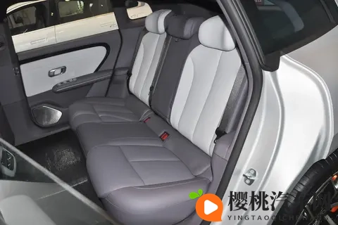 颜值即正义,实力愈从容:董璇将现身东风风行星海时尚之夜-1