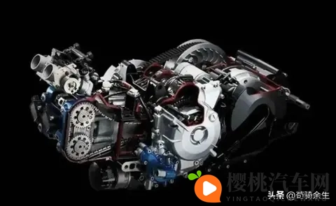 升仕552G亮相米兰,双缸链条传动+满配电控,性能对标TMAX!-2