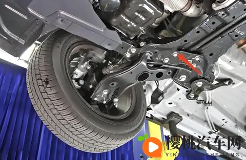 电车底盘为啥突然变稳了？不是黑科技，是3个天生物理优势-3