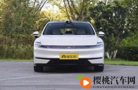 长安启源A06杀入二十万级市场，全副武装卷翻竞品？-2