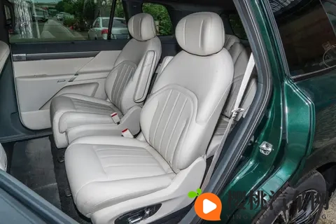 东风奕派2026款eπ008:超级大五座,打造大舒适家-3