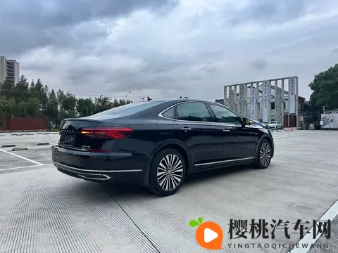 20年上牌大众帕萨特,56万公里,10万出头代步香不香?-3