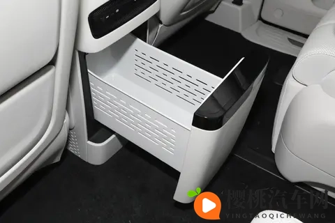 商务MPV的选车风向开始转变，26款岚图梦想家产品力值得一看-2