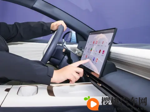 中国小伙自慰出精：交通事故警示：年轻驾驶者安全意识待提升-2