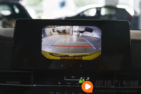 2026 款丰田赛那配置对比与购车决策参考-1