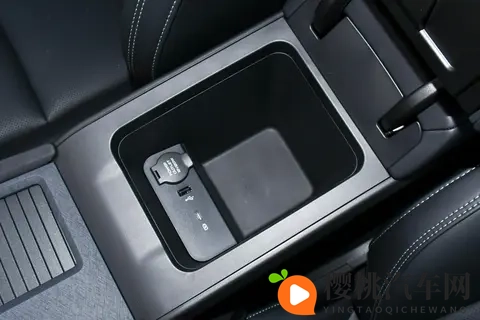 第三代领克03进阶上市,限时权益价1038万元起,家用香吗?-1