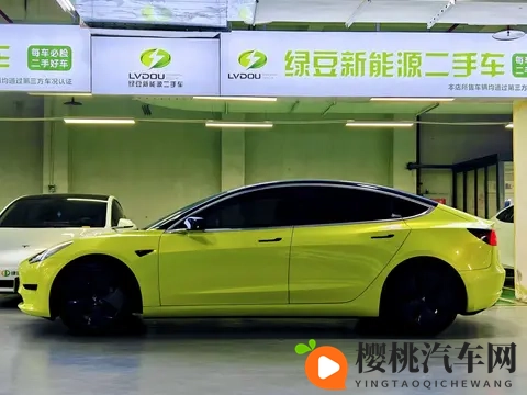 三男一女4P爽到嗷嗷叫:高性能新车型:驾驶快感与舒适并重-3