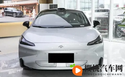 有亮点但不多，广汽昊铂GT推出新车型，提高销量恐怕有点难-3