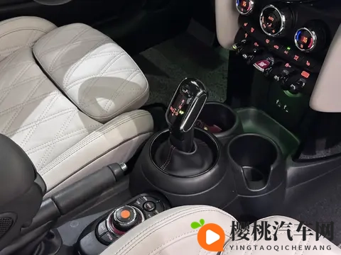 178万，圆你个性座驾梦——准新MINI COOPER S艺术家-3