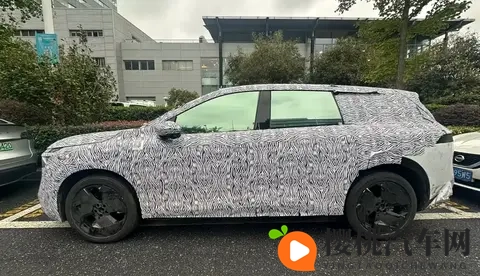 不止N7_N6，日产N8也要来了，内饰似理想，或为中大型SUV-2