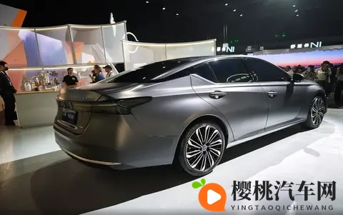 “沙发厂”和鸿蒙合作,是一加一大于二的效果?解读全新天籁-2