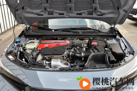 玩车一族看过来,40万预算,你会买思域TYPE R,还是丰田GR YARIS?-1