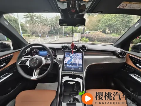 准新一手奔驰GLC:9千公里,30万拿下,豪华SUV轻松开回家!-2