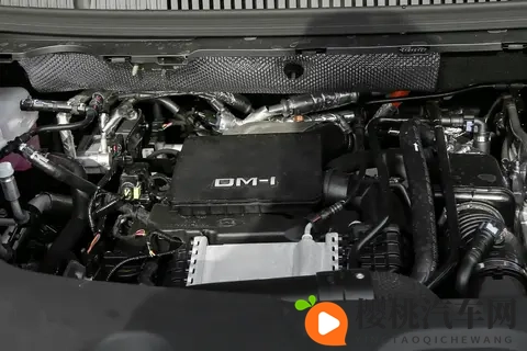 比亚迪2026款夏来袭，218km纯电+18分钟快充配云辇C，家用能选吗-2