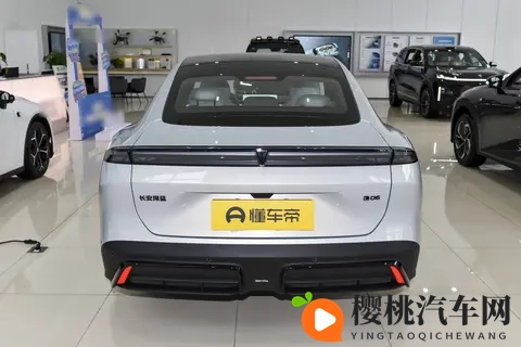 新一代家用车,深蓝L06科技与智能并存,澎湃动力与舒适体验!-1