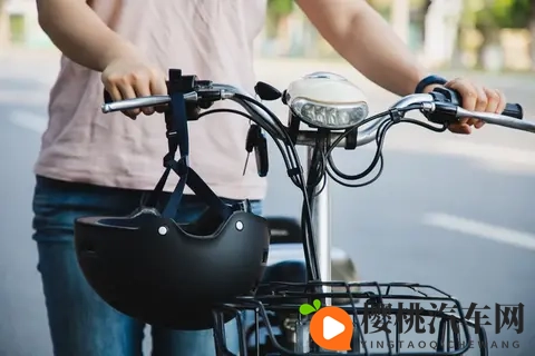 新国标落地!老款电动车一夜涨价,还一车难求!-1