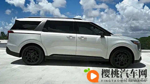 海外267万起售!升级35升V6动力,2026款起亚嘉华亮相-1
