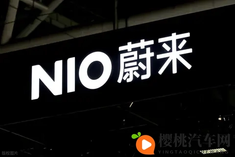 蔚来 “小老弟” 闯欧洲!萤火虫批量出海,从 MINI_Smart 手里抢蛋糕-1