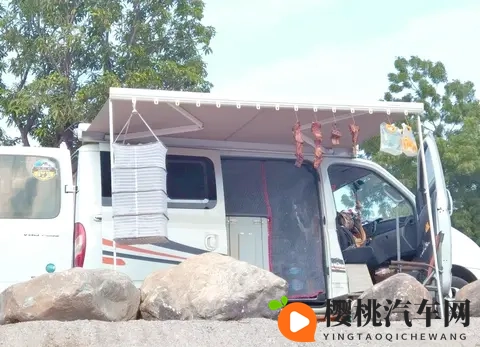 全彩列车到站之前无法停下来:色彩列车临站前停驶难-1