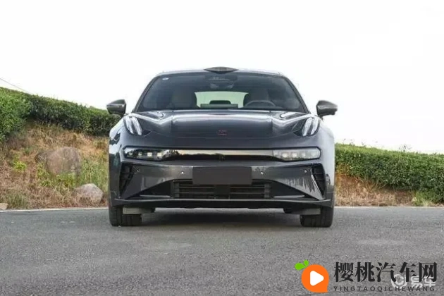 裸女软件：智能驾驶软件新突破，安全驾驶体验升级-3